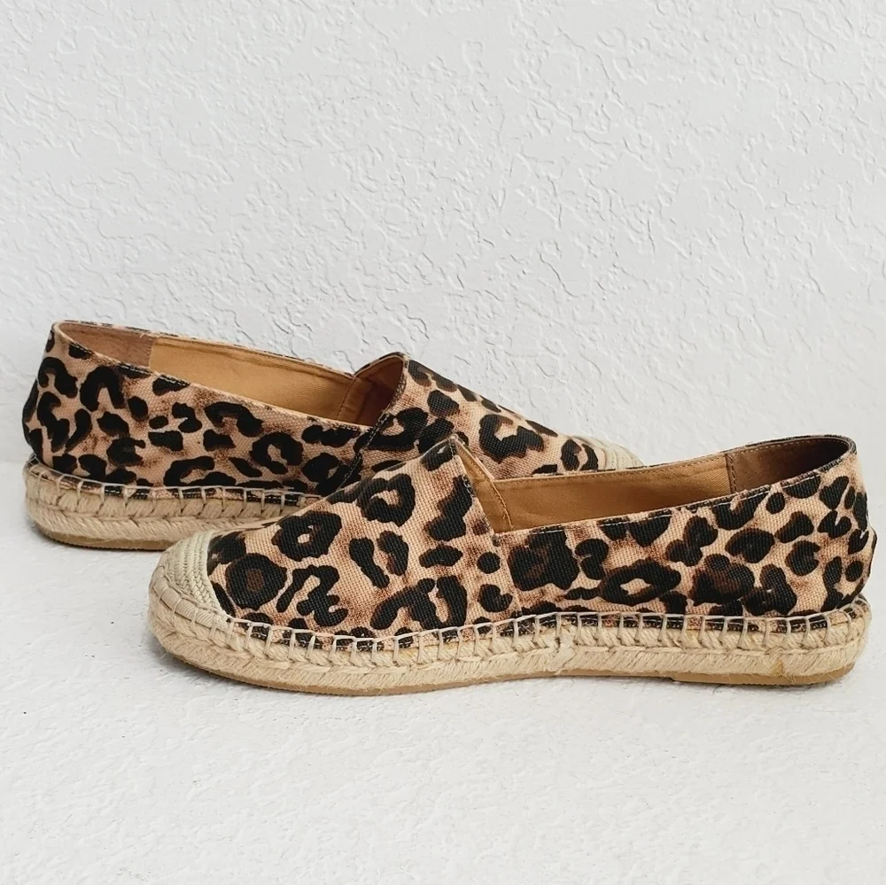 AQUA Women's Beau Espadrille Leopard Fabric Shoes